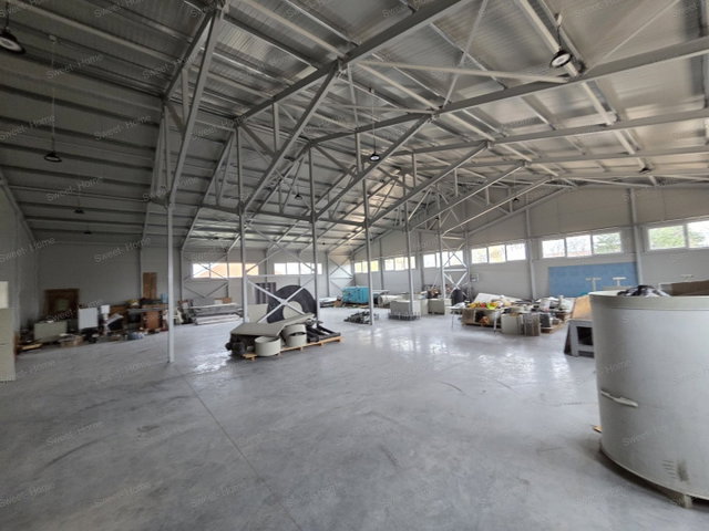 Kiadó ipari ingatlan, Kecskeméten 1500 E Ft / hó