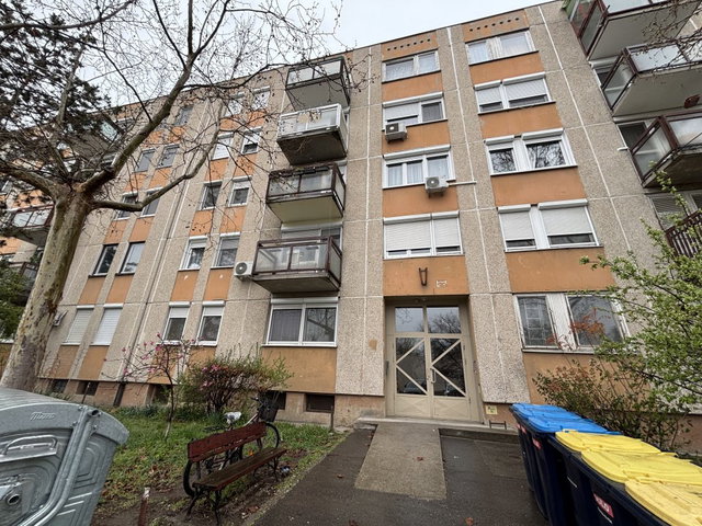 Eladó téglalakás, Budapesten, XVII. kerületben, Ferihegyi úton