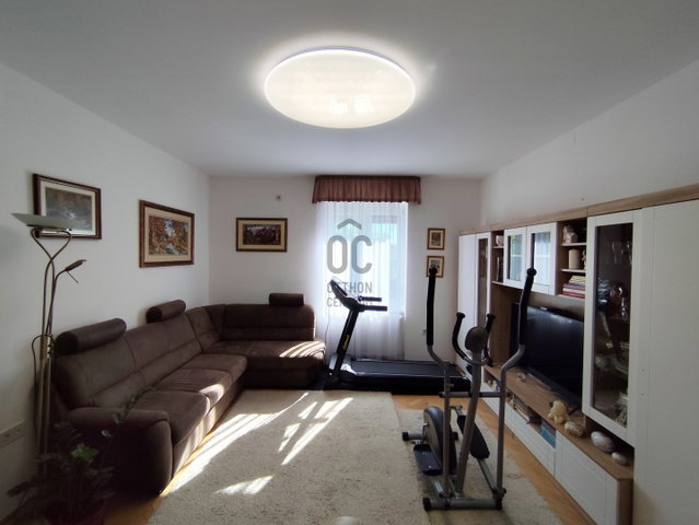 Eladó téglalakás, Veszprémben 64.9 M Ft, 3 szobás