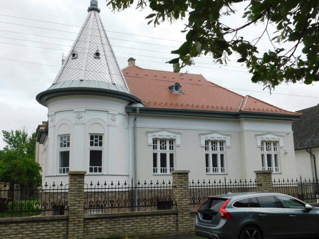 Eladó családi ház, Kecskeméten 550 M Ft, 5 szobás
