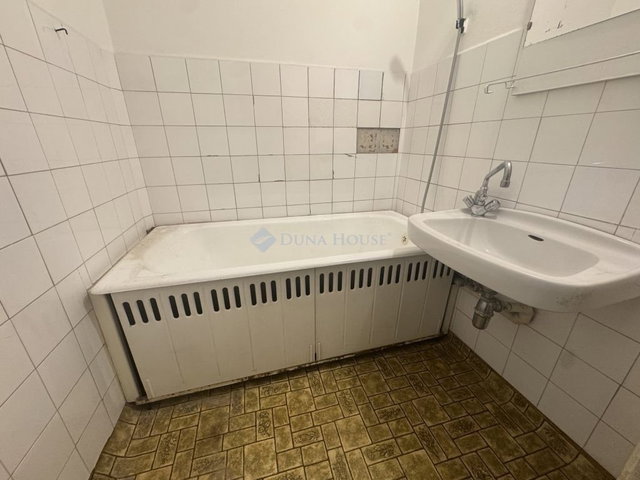 Eladó panellakás, Budapesten, XI. kerületben 55.5 M Ft, 1 szobás