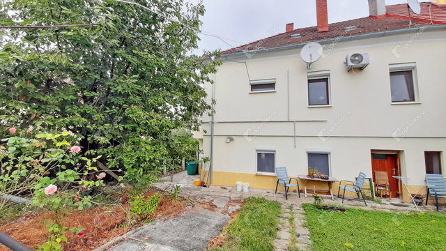 Eladó téglalakás, Sopronban 84.9 M Ft, 3 szobás
