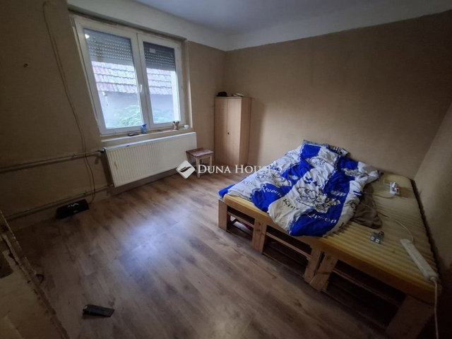 Eladó családi ház, Pálmonostorán 11.5 M Ft, 2 szobás