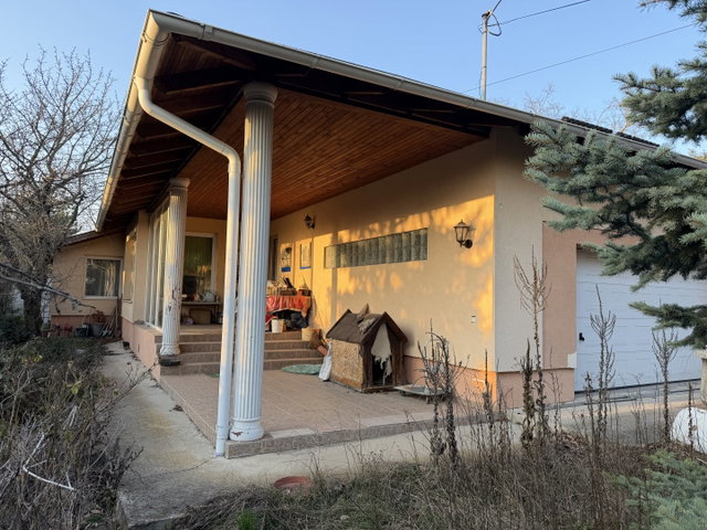 Eladó családi ház, Érden 109 M Ft, 3 szobás