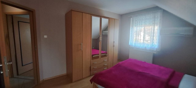 Eladó családi ház, Zalakaroson 115 M Ft, 7 szobás