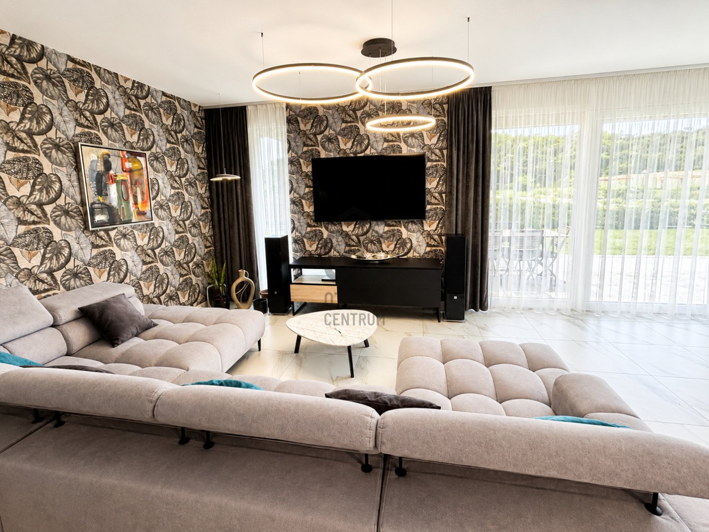 5 bed · 191m² · 1.100.000 ft