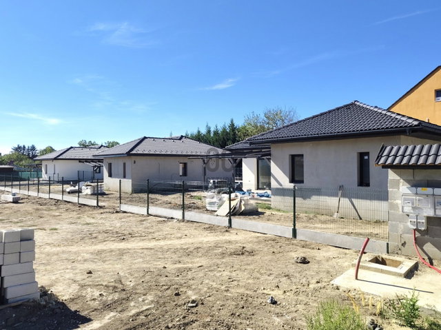 Eladó családi ház, Székesfehérvárott 145 M Ft, 4 szobás