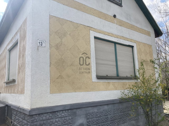Eladó családi ház, Kecskeméten 39.9 M Ft, 2 szobás