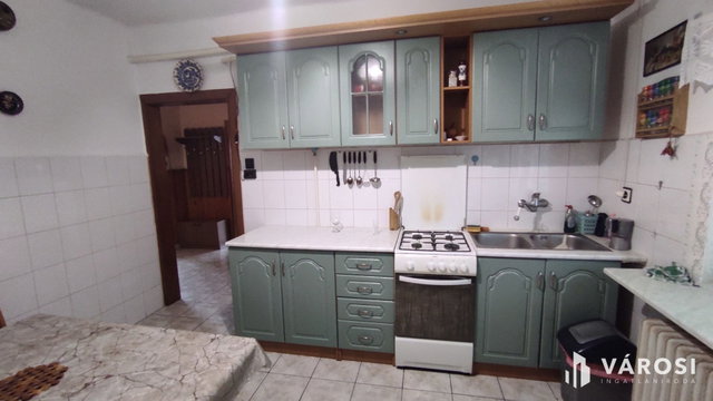 Eladó családi ház, Badacsonytomajon 99 M Ft, 6+3 szobás