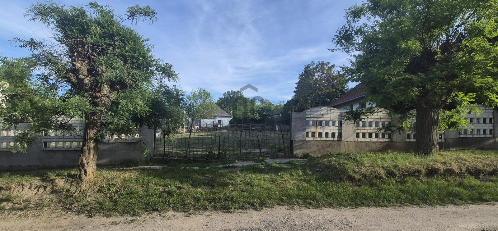 921m² · 9.900.000 ft