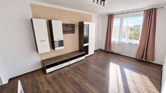 Kiadó panellakás, albérlet, Miskolcon 150 E Ft / hó, 3 szobás