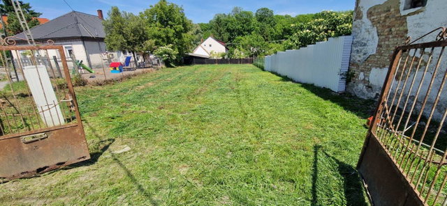 Eladó telek, Takácsin 6.7 M Ft / költözzbe.hu
