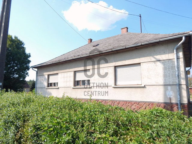 Eladó családi ház, Zalalövőn 26.5 M Ft, 4 szobás