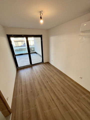 Eladó téglalakás, Balatonszemesen 129.9 M Ft, 3 szobás