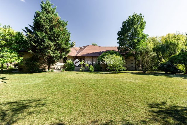 Eladó családi ház, Herceghalomon 429.9 M Ft, 5 szobás