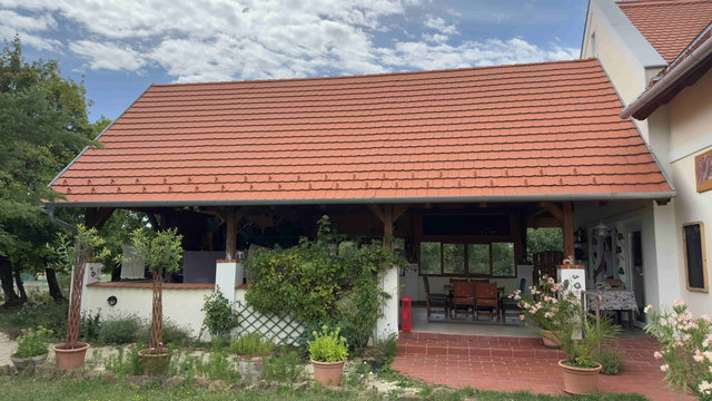 Eladó üzlethelyiség, Köveskálon 198 M Ft, 3 szobás