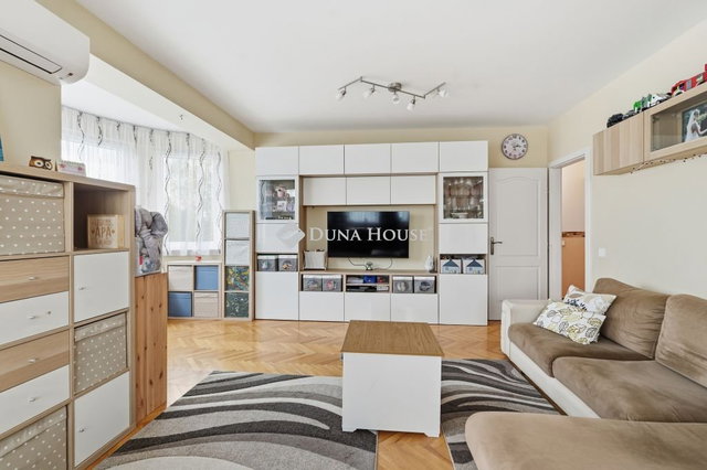 Eladó téglalakás, Tatabányán, Bárdos lakópark utcában