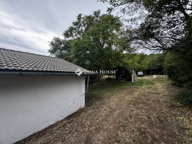 Eladó családi ház, Tihanyban 200 M Ft, 3 szobás