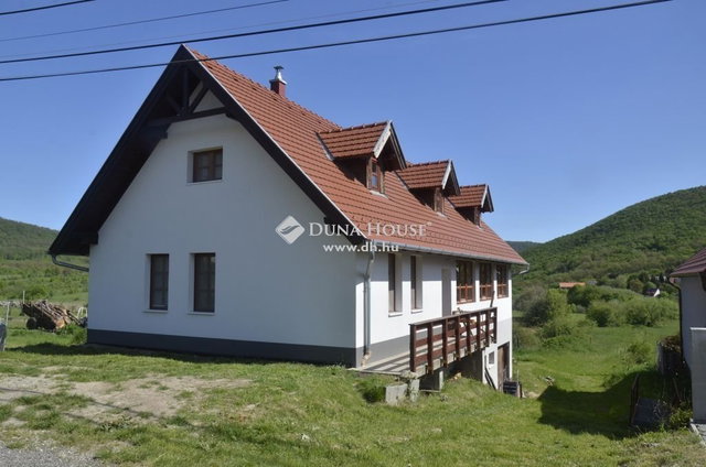 Eladó családi ház, Pilisszentlászlón 116 M Ft, 4 szobás