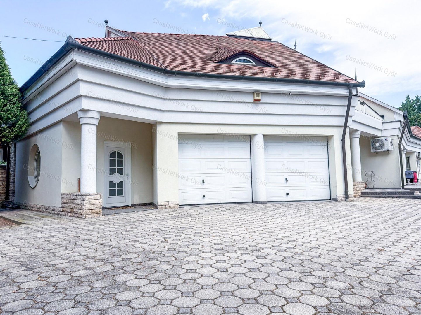 350m² · 1.500.000 ft