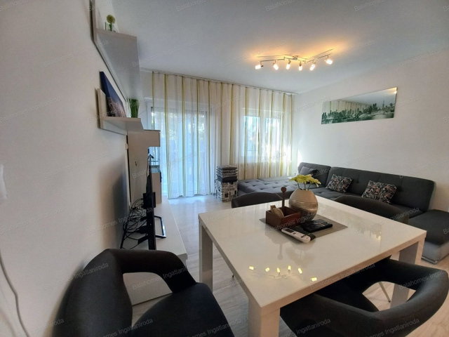 Kiadó téglalakás, albérlet, Siófokon 230 E Ft / hó, 3 szobás