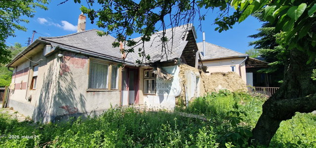 Eladó családi ház, Csolnokon 21 M Ft, 2 szobás
