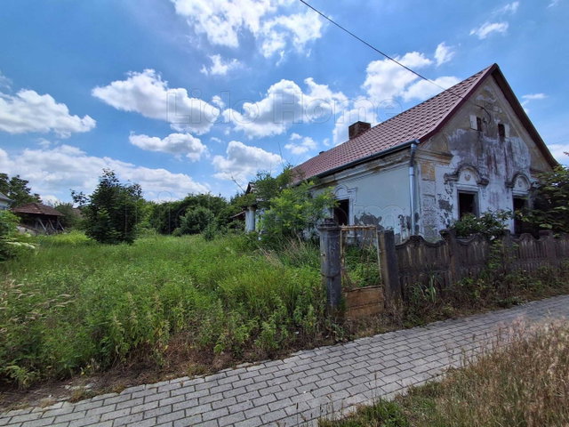 Eladó családi ház, Galambokon 15 M Ft, 2 szobás