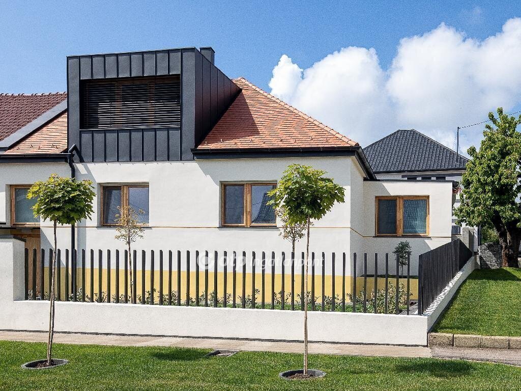 4 bed · 218m² · 265.000.000 ft