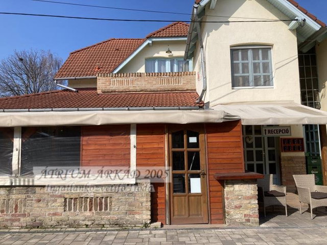 Eladó üzlethelyiség, Siófokon 289.9 M Ft / költözzbe.hu