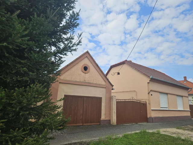 Eladó családi ház, Acsalagon 44 M Ft, 3 szobás