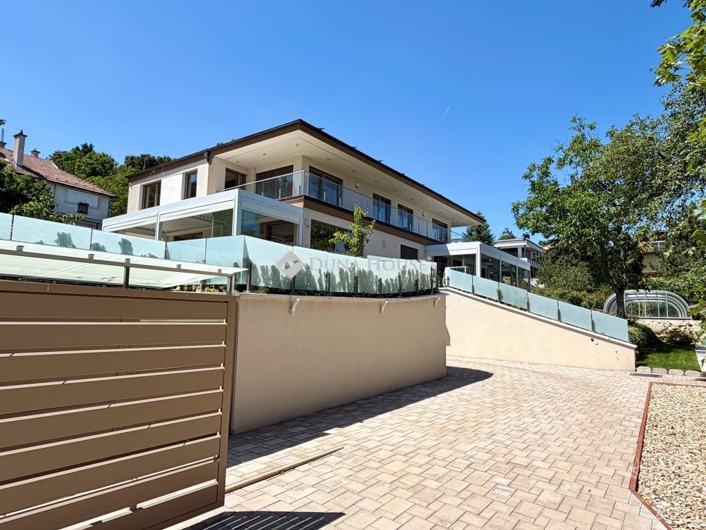 5 bed · 188m² · 2.000.000 ft
