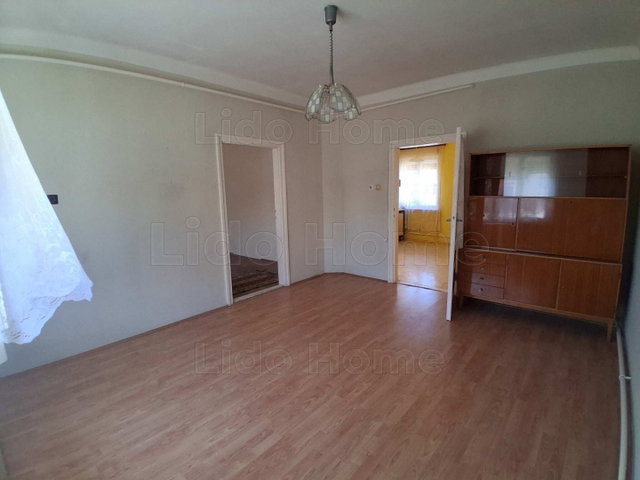 Eladó családi ház, Dombóváron 25.5 M Ft, 2 szobás