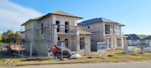 Eladó családi ház, Bicskén 137.9 M Ft, 5 szobás