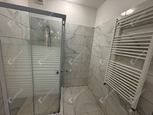 Kiadó téglalakás, albérlet, Győrött 220 E Ft / hó, 3+2 szobás