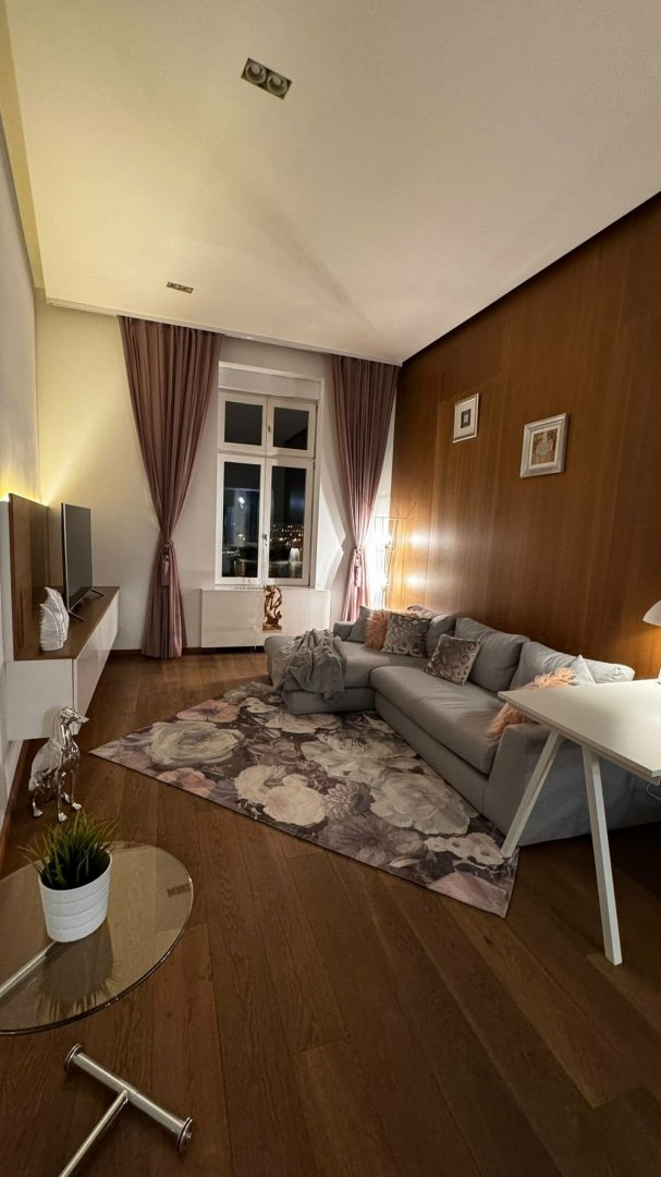 2 bed · 84m² · 615.400 ft