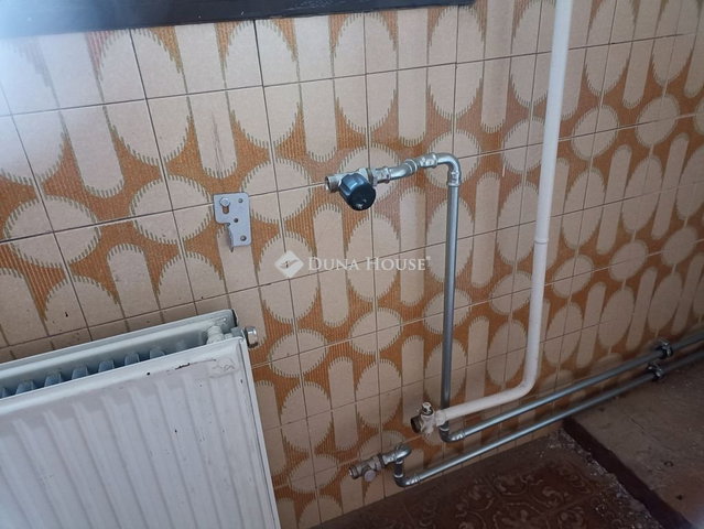 Eladó családi ház, Zalaegerszegen 75 M Ft, 3 szobás