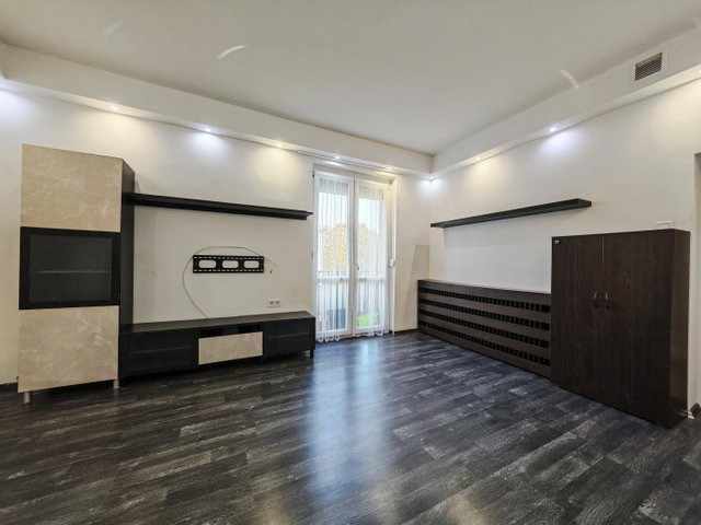 Eladó téglalakás, Tatabányán 41 M Ft, 2 szobás