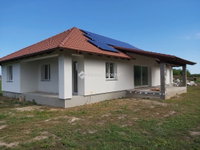 Eladó családi ház, Besnyőn 108 M Ft, 6 szobás