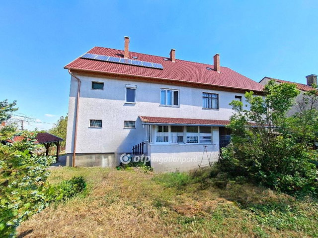 Eladó ikerház, Székesfehérvárott 99.5 M Ft, 4 szobás