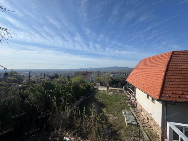 Eladó családi ház, Szentendrén 149 M Ft, 5 szobás