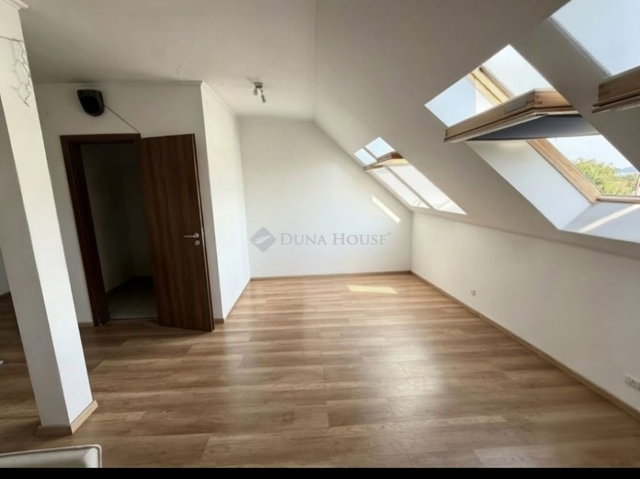 Eladó téglalakás, Veresegyházon 69 M Ft, 2 szobás