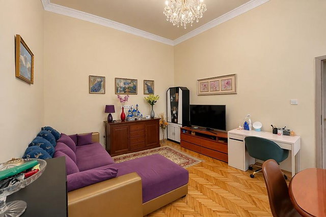 Eladó téglalakás, Budapesten, VI. kerületben, Hunyadi téren