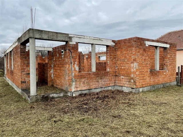 Eladó családi ház, Sarkadon 5 M Ft, 3 szobás