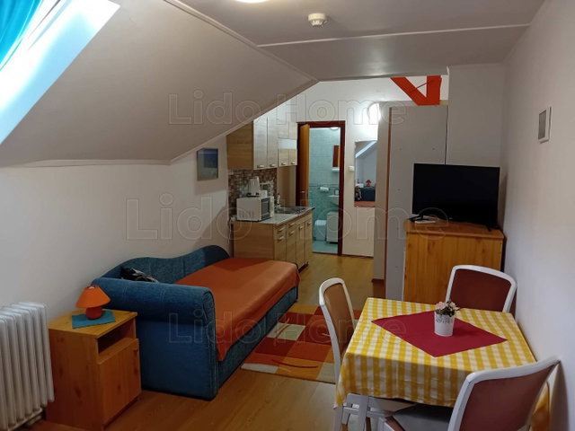 Kiadó téglalakás, albérlet, Siófokon 150 E Ft / hó, 1 szobás