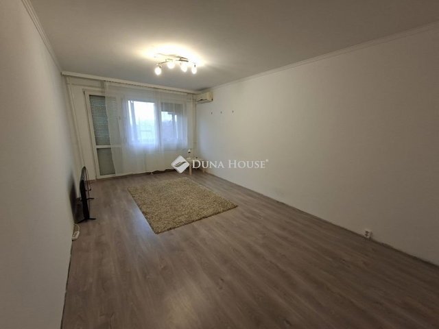 Eladó panellakás, Szegeden 52.5 M Ft, 2 szobás