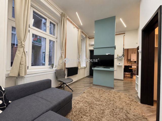 Kiadó téglalakás, albérlet, Budapesten, V. kerületben, 2 szobás