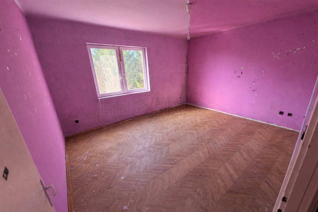 Eladó téglalakás, Lovásziban 13.5 M Ft, 2 szobás