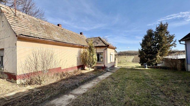 Eladó családi ház, Esztergályhorvátiban 11.5 M Ft, 2 szobás