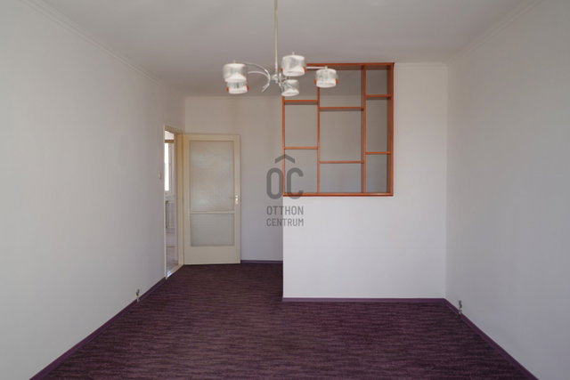 Eladó panellakás, Szentesen 27.5 M Ft, 2 szobás
