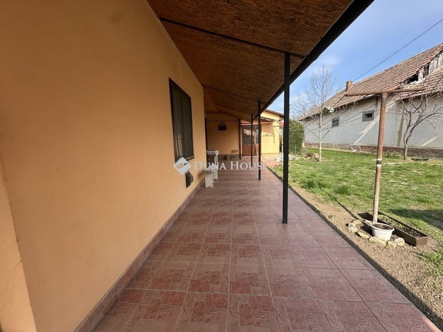 Eladó családi ház, Csépán 18.5 M Ft, 3 szobás